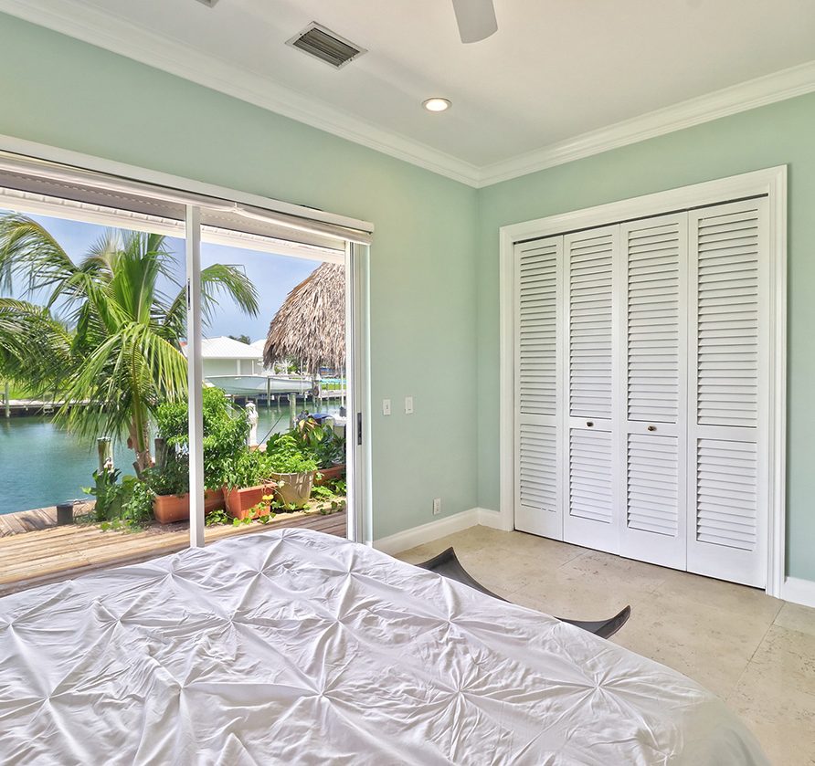Sea Smoke Estate - Canal Home Bedroom 1 - 2
